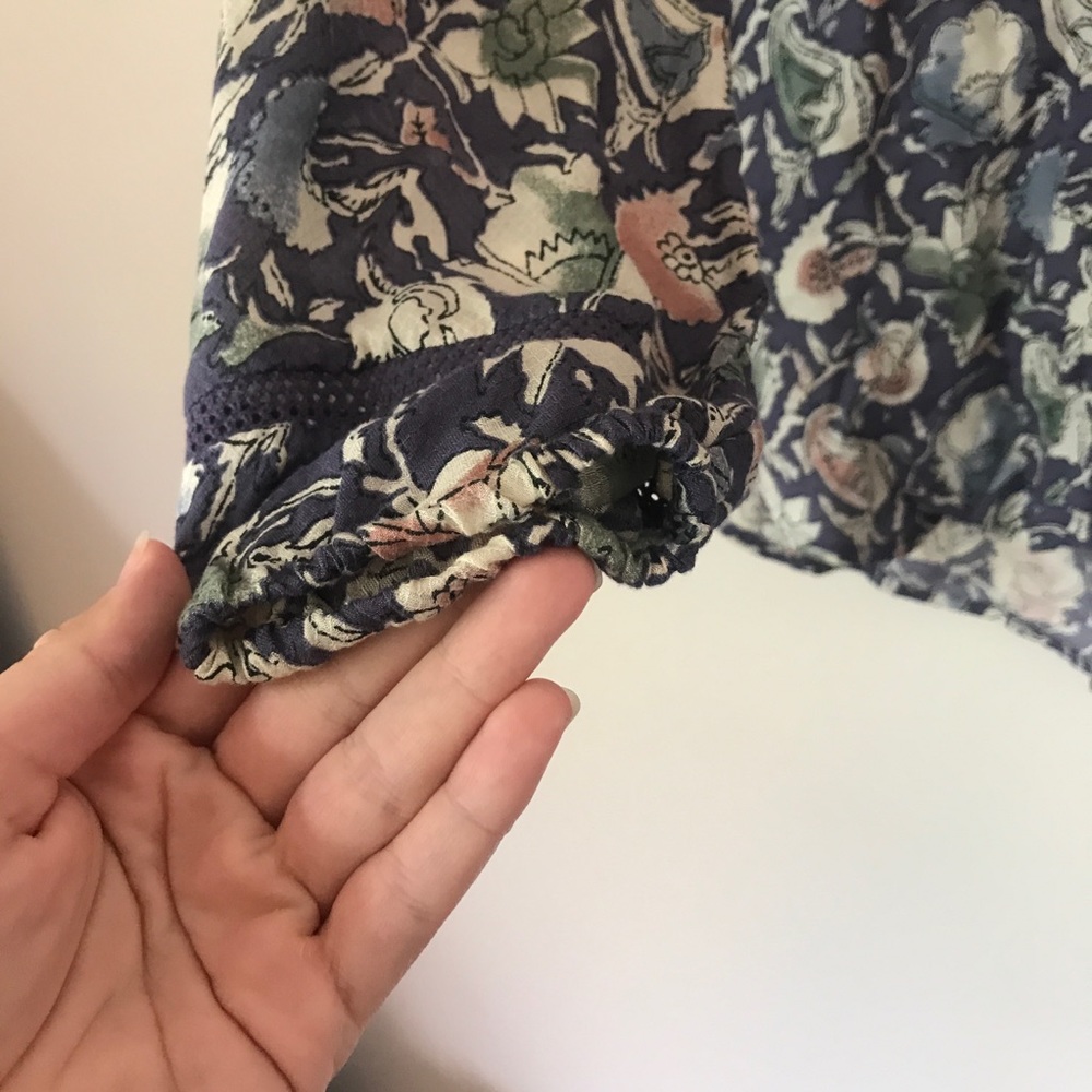 Lucky Brand Blue Painted Boho Floral Blouse Size Small - Picture 5 of 12